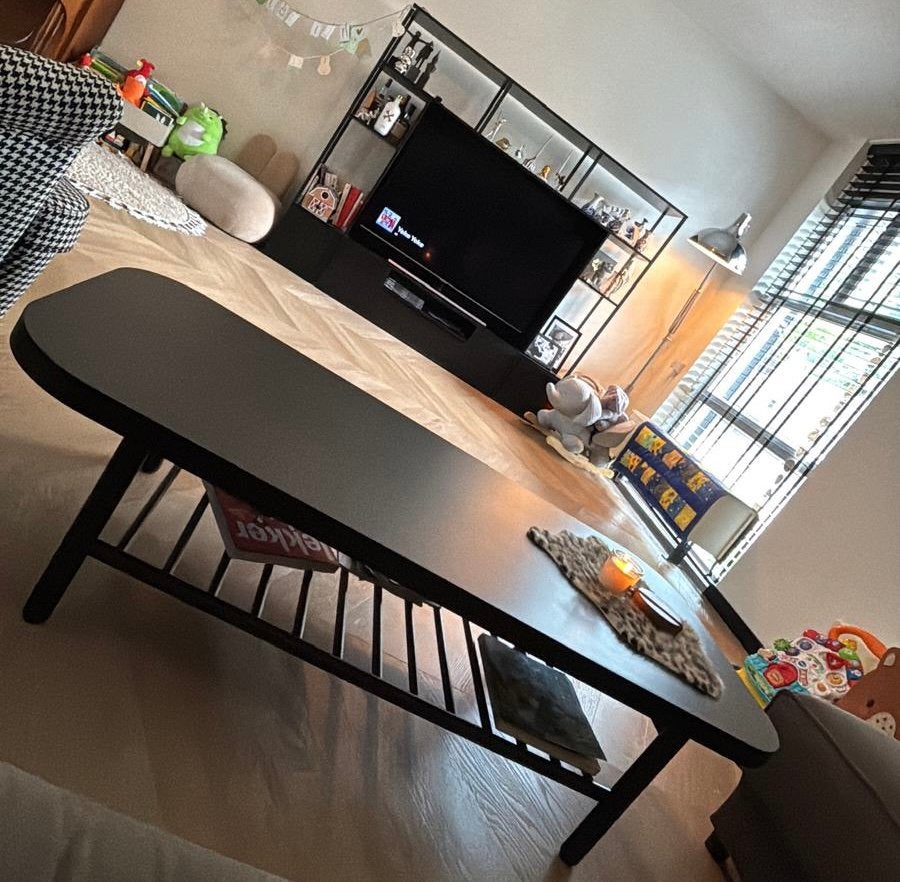 Salontafel LISTERBY 140x60, Ophalen, 100 tot 150 cm, 50 tot 100 cm, Zo goed als nieuw