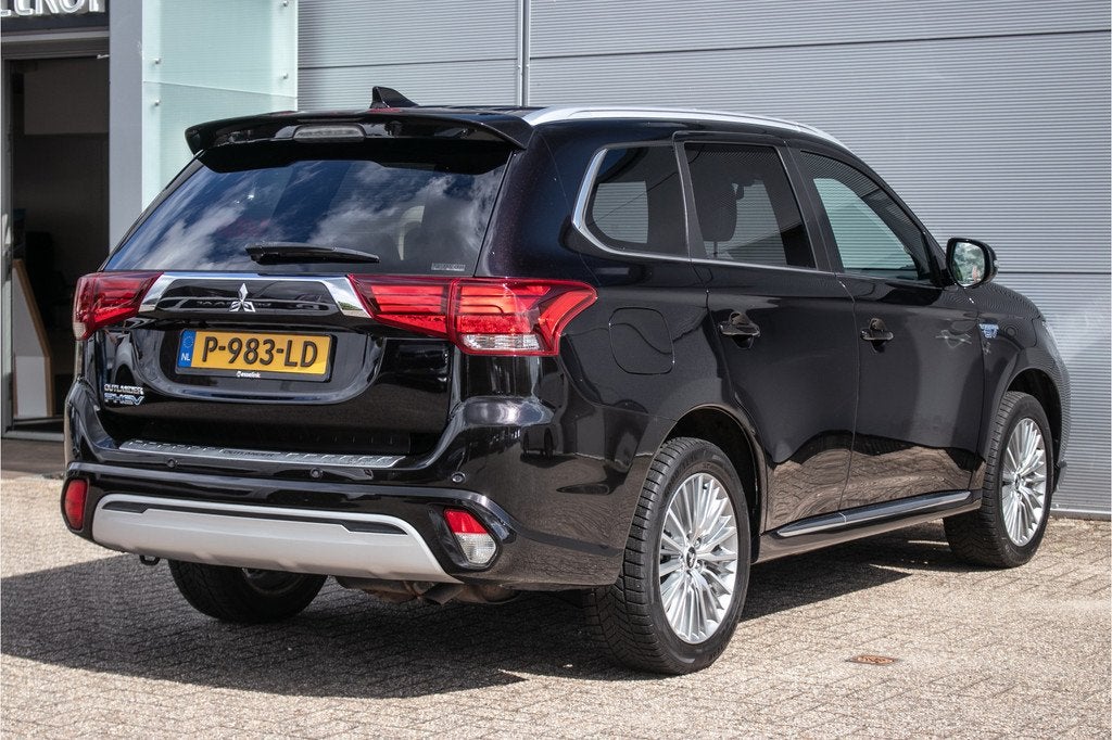 Mitsubishi Outlander 2.4 PHEV Intense - Dealerond. | Leder |, Auto's, Mitsubishi, Automaat, 12 maanden, Euro 6, 4 cilinders