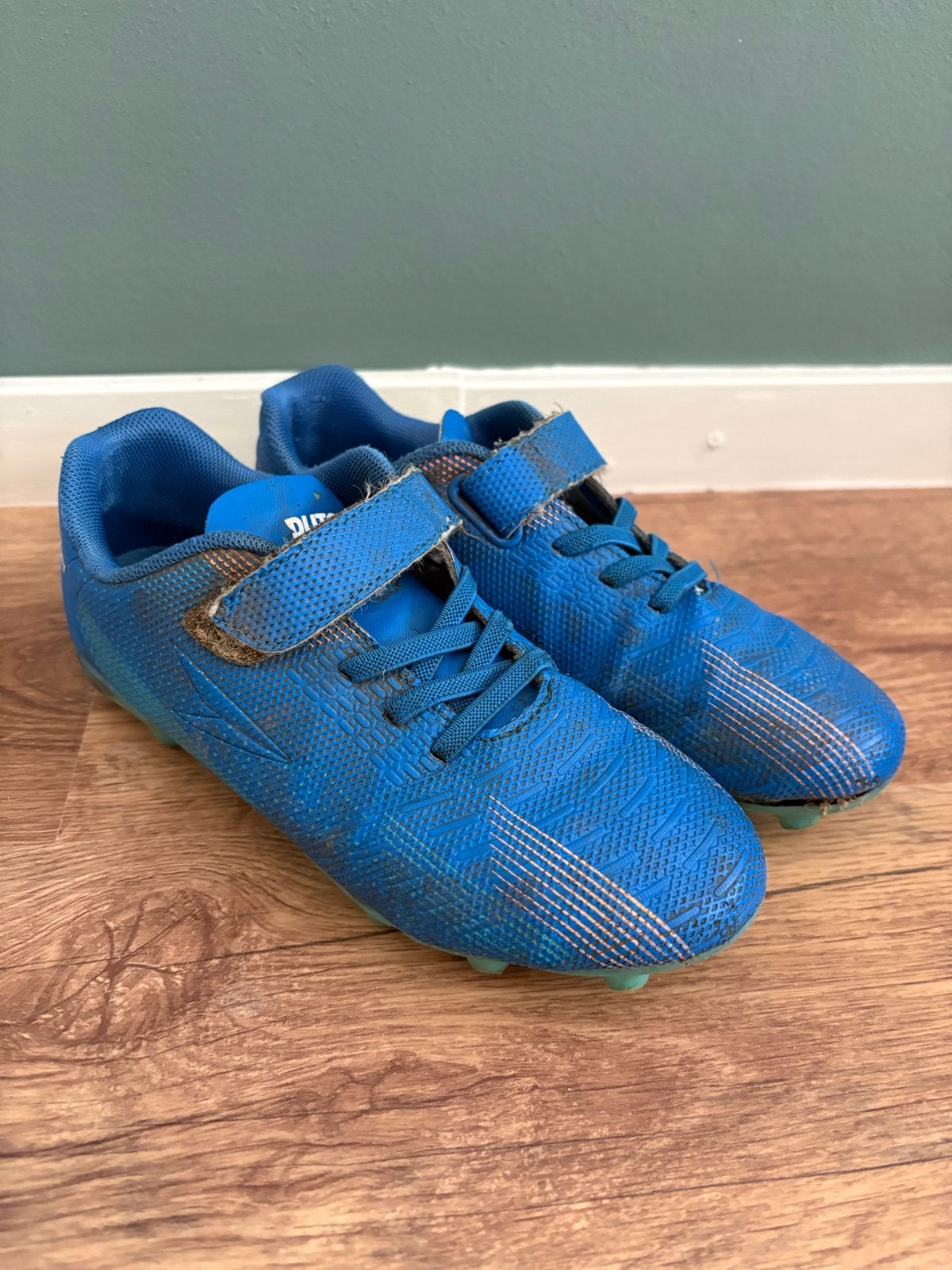 Dutchy voetbalschoenen maat 34 - gebruikt, Ophalen of Verzenden, Gebruikt, Schoenen