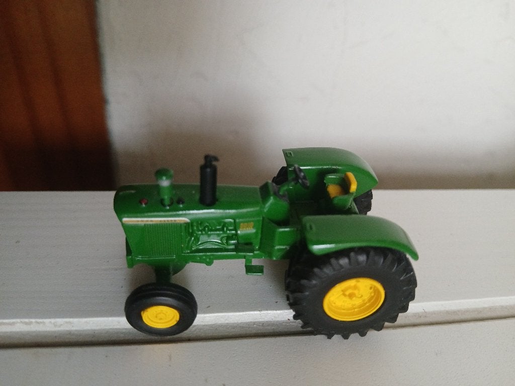 John Deere 5010Diesel|1:64|Prachtige lak|nieuwstaat|, Ophalen of Verzenden, Nieuw, Tractor of Landbouw