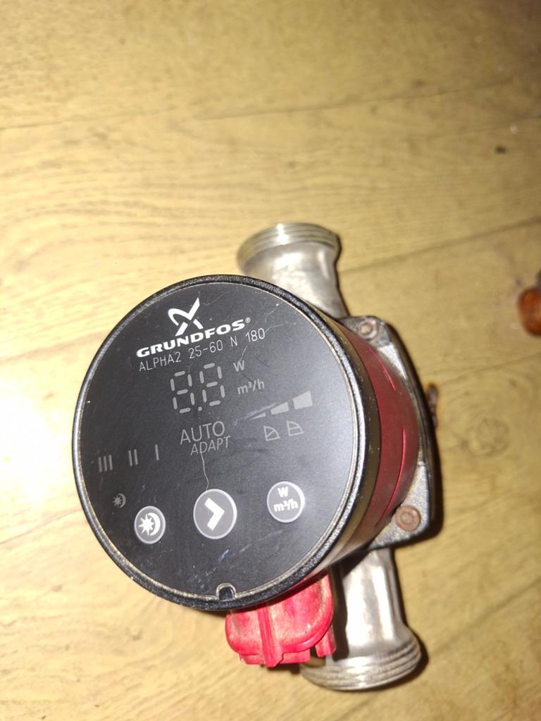 Nieuwe Grundfos Alpha 2D Tapwater Circulatiepomp 180 mm, Gebruikt, Minder dan 30 cm, Hoog rendement (Hr), Overige typen
