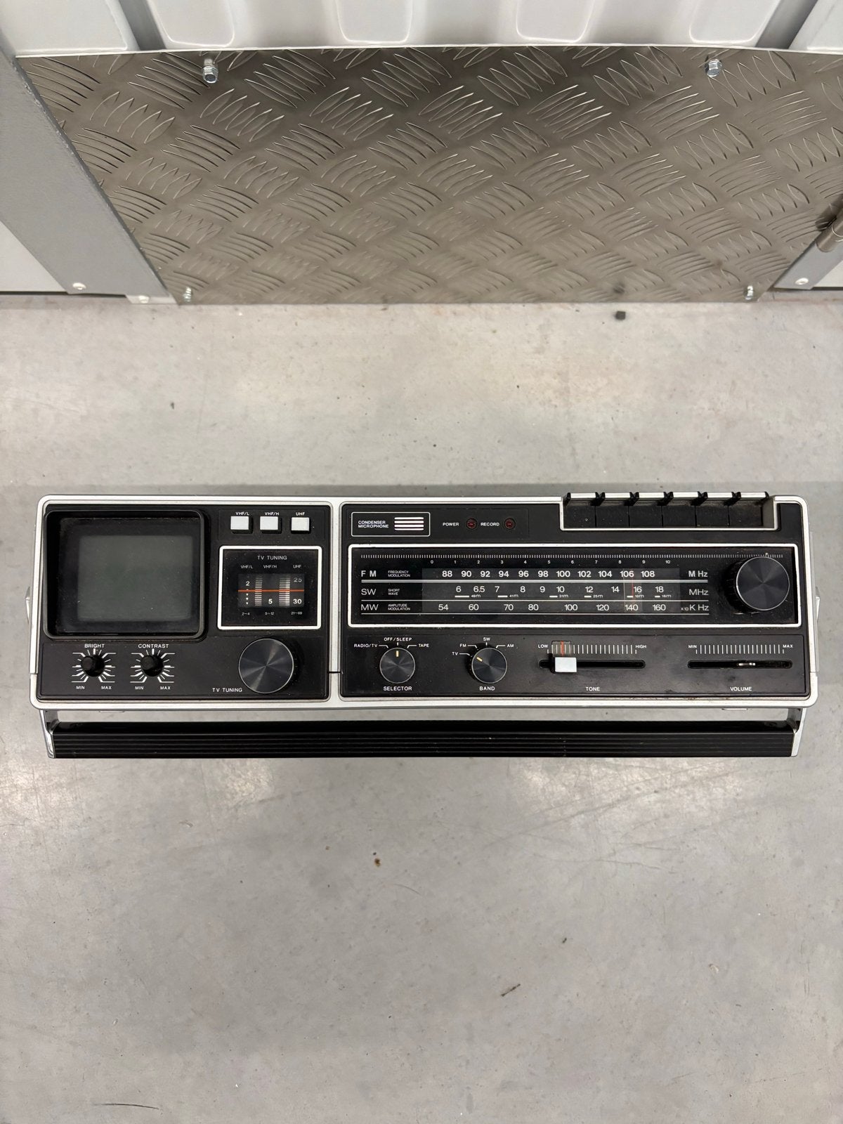 Vintage Eurofunk TV-Radio-Cassette Recorder, Gebruikt, HD Ready (720p), Minder dan 40 cm, Ophalen