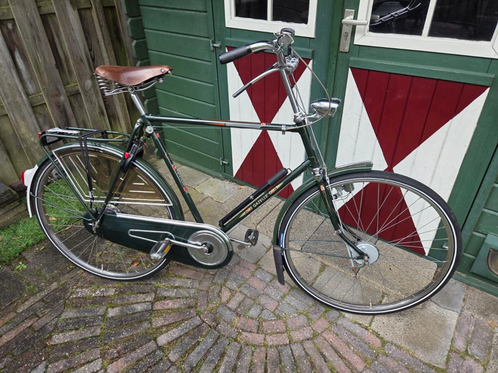 Gezelle herenfiets trimsport l 1973 remtrommels met stangen, Fietsen en Brommers, Fietsen | Oldtimers, Ophalen of Verzenden