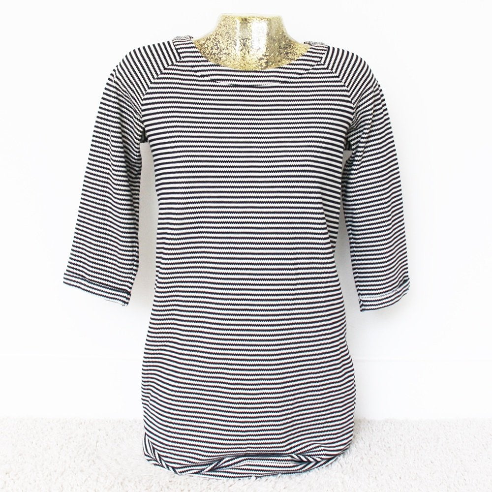 Mooie Nikkie Jurk (Maat 34) - 86 € 75,-