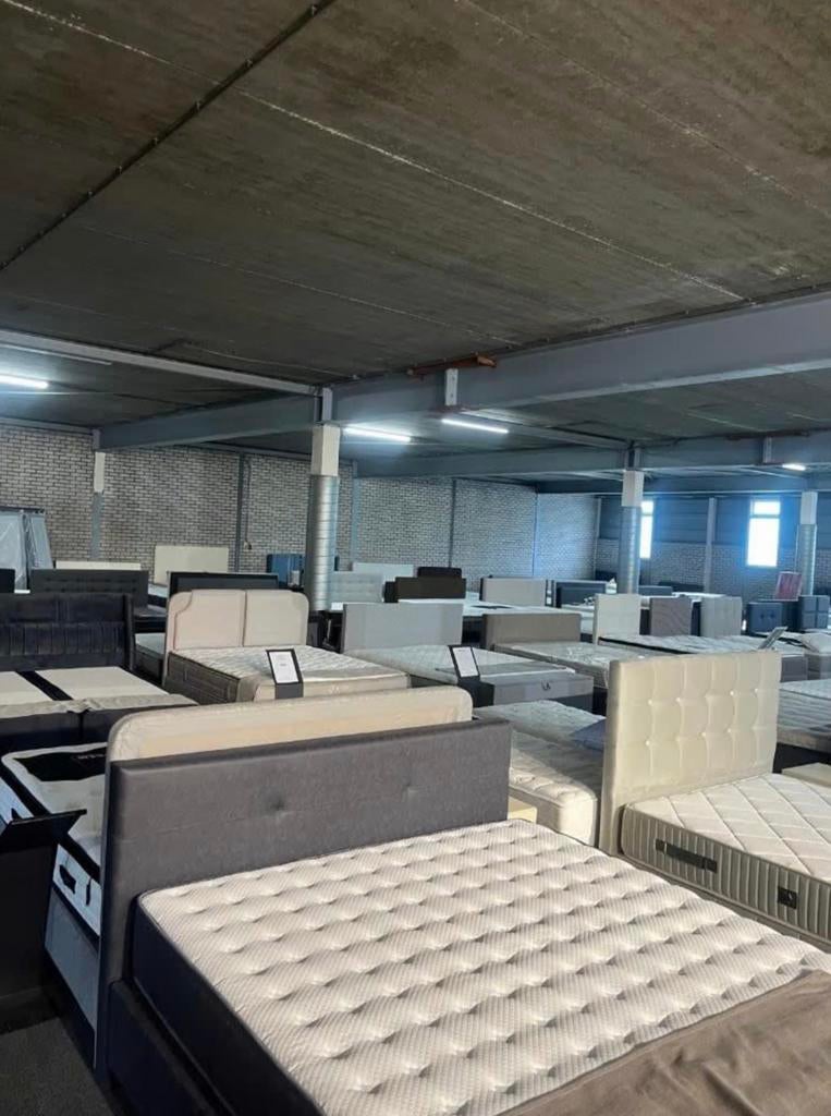 BEDDEN OUTLET – DE GOEDKOOPSTE VAN NEDERLAND EN BELGIË!, Tuin en Terras, Tuinmeubel-accessoires, Ophalen, Zo goed als nieuw