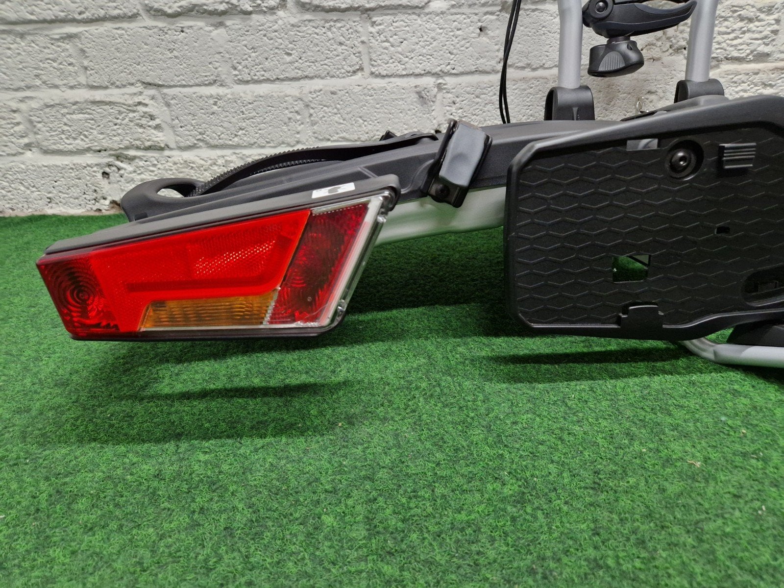Foto 5 van Nette Thule EasyFold 931 fietsendrager voor 2 E-bikes 60 KG