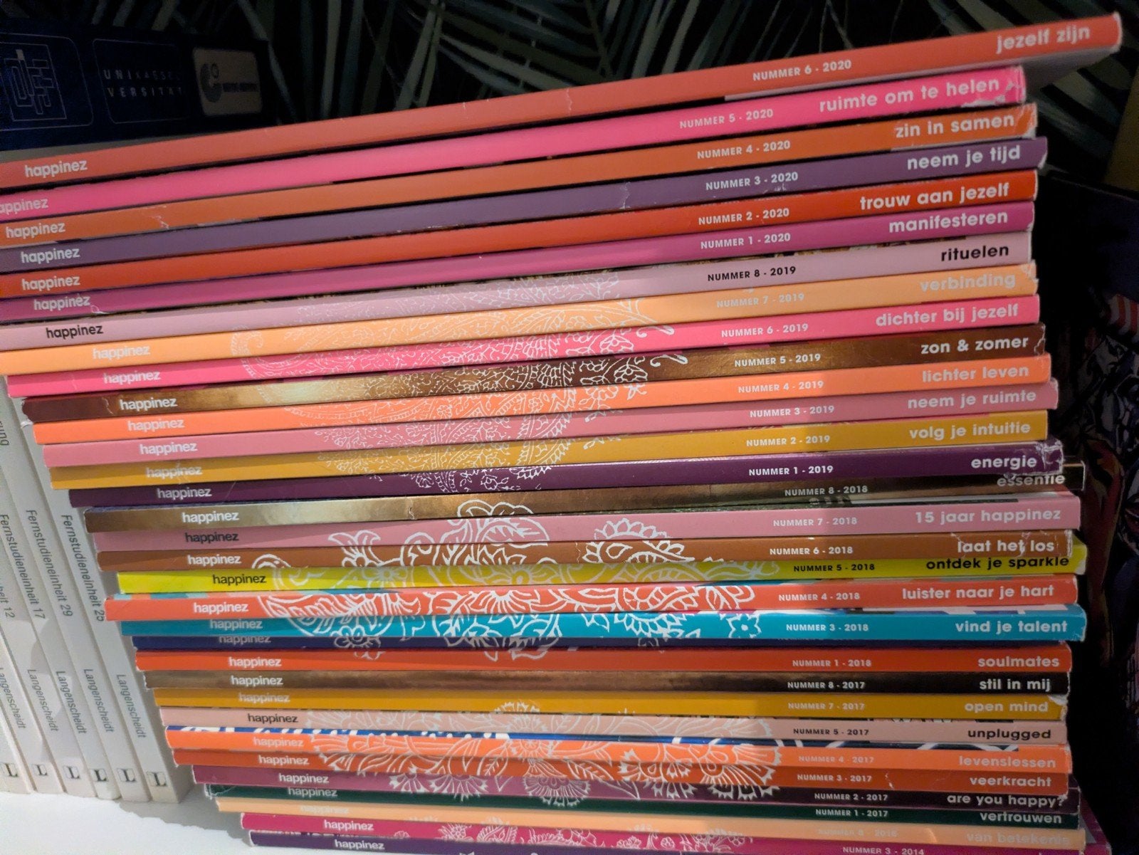 collectie Happinez tijdschriften (2017-2020), Boeken, Ophalen, Zo goed als nieuw, Glossy