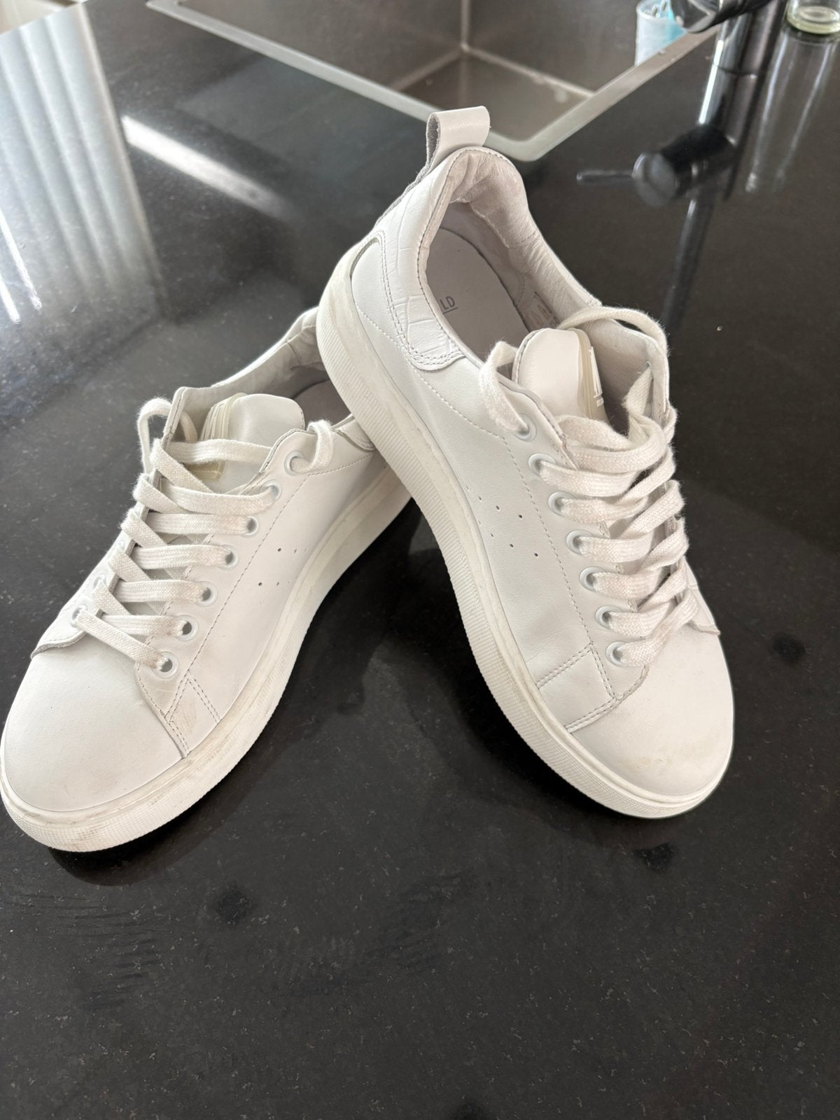 Witte Manfield sneakers, maat 37, Ophalen of Verzenden, Zo goed als nieuw, Wit, Sneakers of Gympen