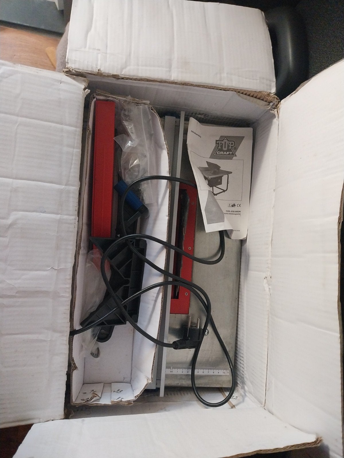 Foto 4 van Top Craft Elektrische Cirkelzaagtafel TZB-205/800N