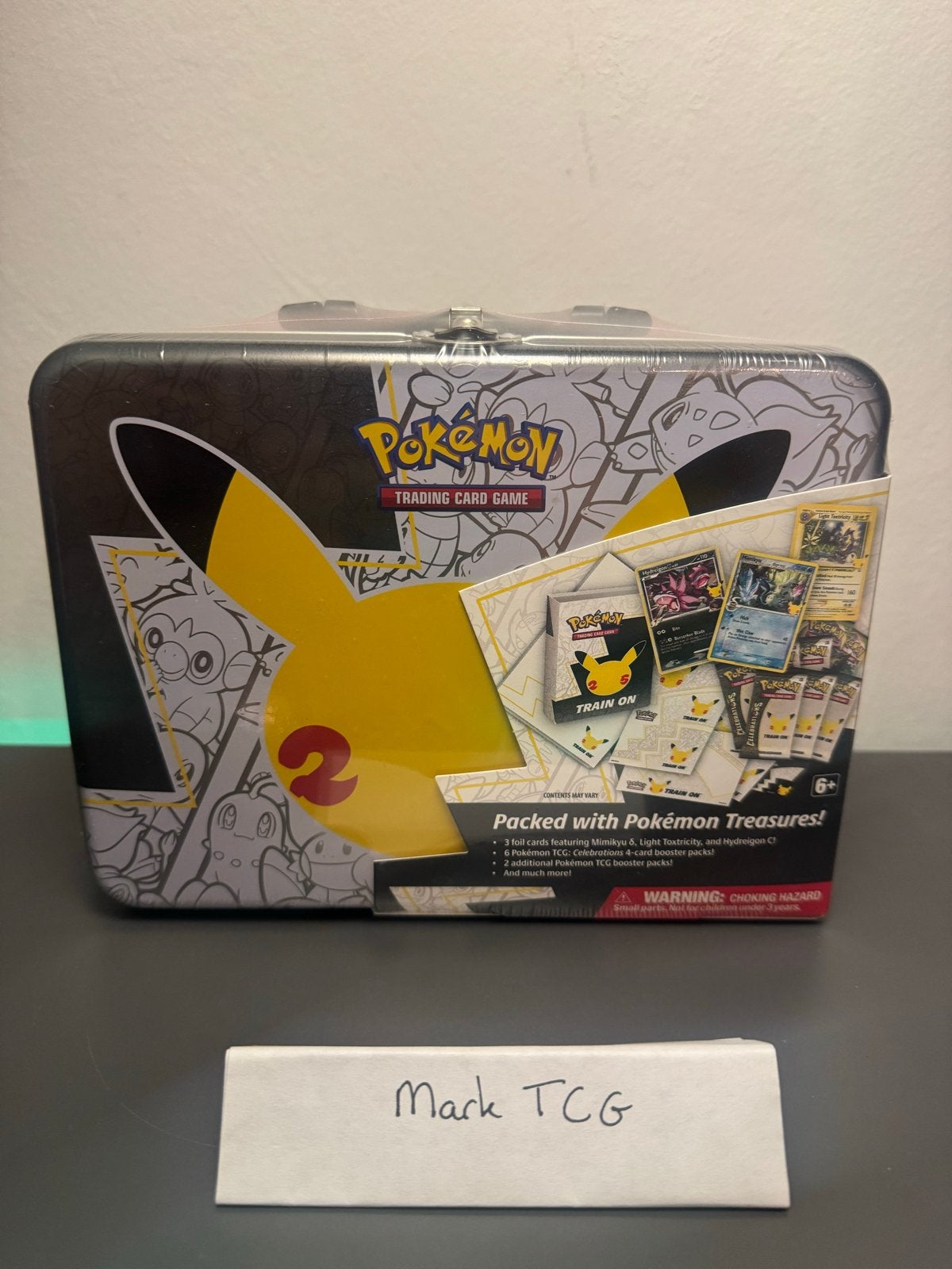 Pokémon Celebrations Collector Chest 25th Anniversary, Ophalen of Verzenden, Nieuw, Overige typen