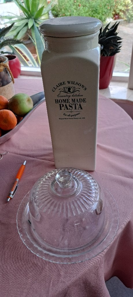 Pastapot met deksel en stolp met deksel, Ophalen