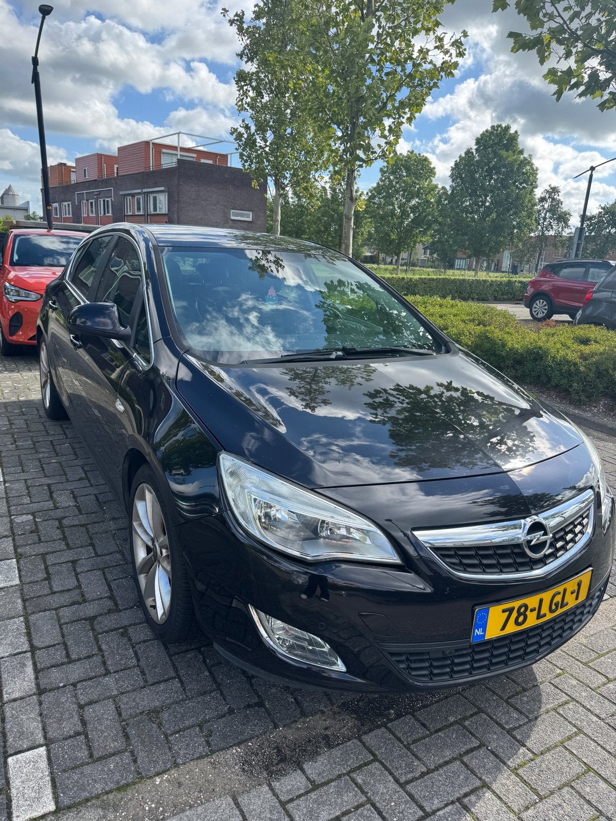 Opel Astra 1.6 16V 2010 Zwart lederen bekleding nieuwe APK, Voorwielaandrijving, 1250 kg, 680 kg, 4 cilinders