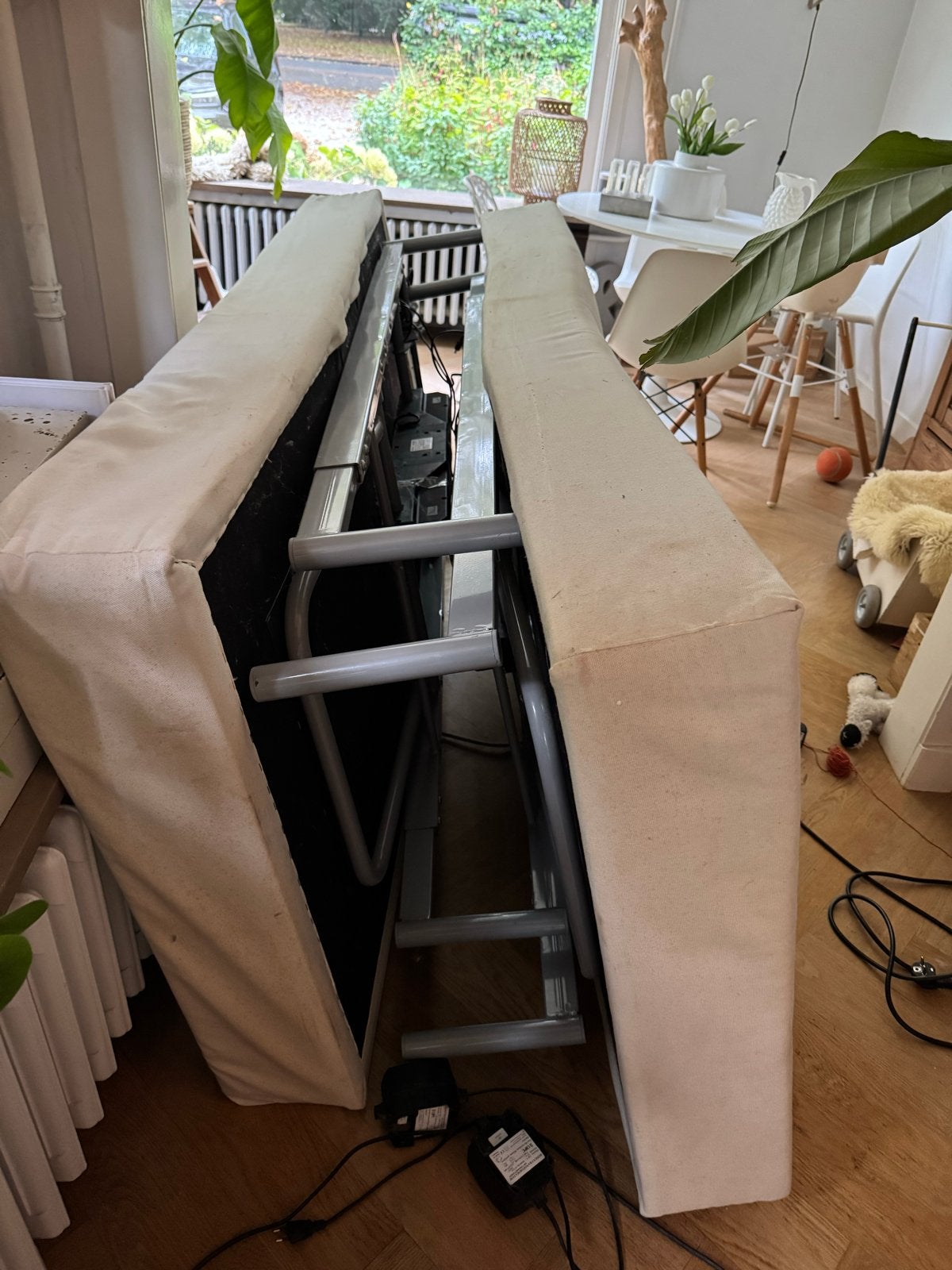 Laatste kans! Twee eenpersoons bedden IKEA - Gratis afhalen, Ophalen, 90 cm, Eenpersoons, Beige