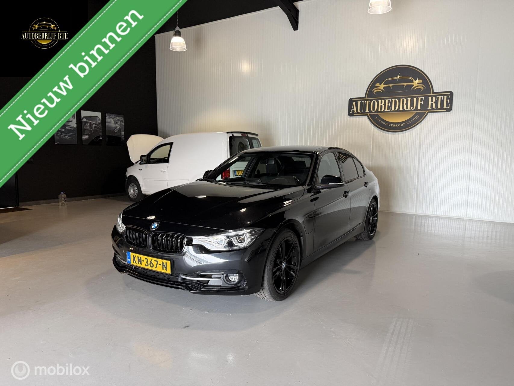BMW 3-serie 330e Centennial Executive LEES TEKST AUB, Auto's, Automaat, 1998 cc, Gebruikt, 4 cilinders