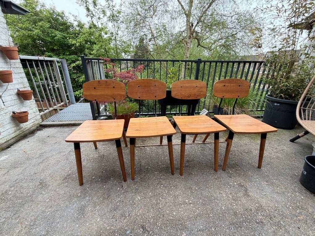 Set van 4 eetkamerstoelen met teakhout en stalen frame, Ophalen, Gebruikt, Bruin, Vier