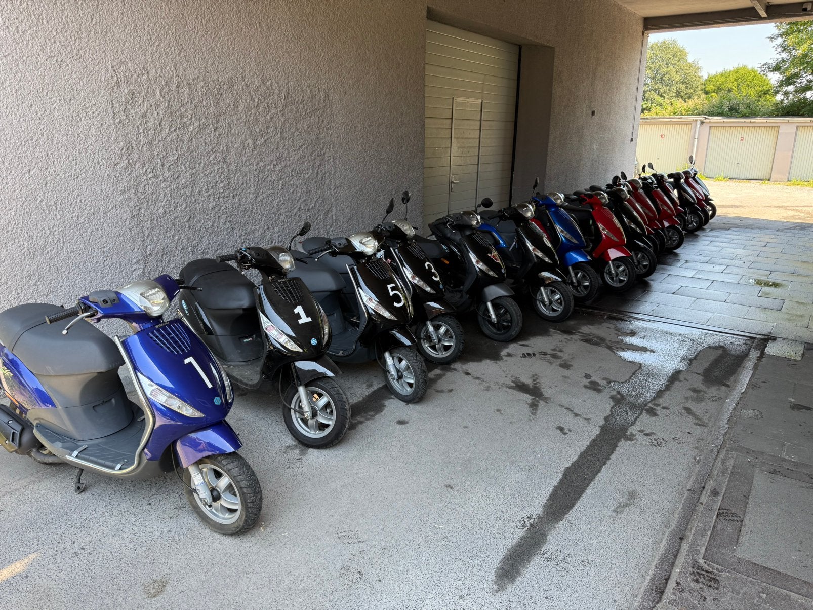 17X PIAGGIO ZIP TAKT & 4TAKT SCOOTER GILERA SKR 180 RUNNER, Ophalen, Zo goed als nieuw, Benzine, Zip