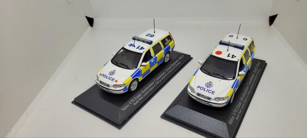 Minichamps Volvo V70 Estate Hertfordshire Police, Ophalen of Verzenden, Zo goed als nieuw, Auto, MiniChamps