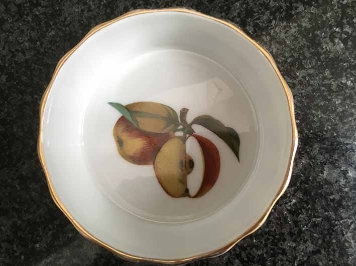 Royal Worcester Evesham Gold Individuele Quiche Schaalje, Antiek en Kunst, Ophalen of Verzenden