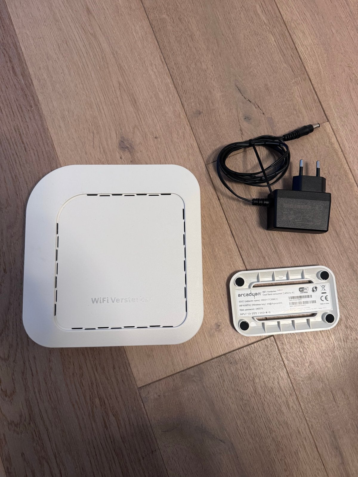 KPN Arcadyan Dual Band WiFi Versterker, Ophalen of Verzenden, Gebruikt