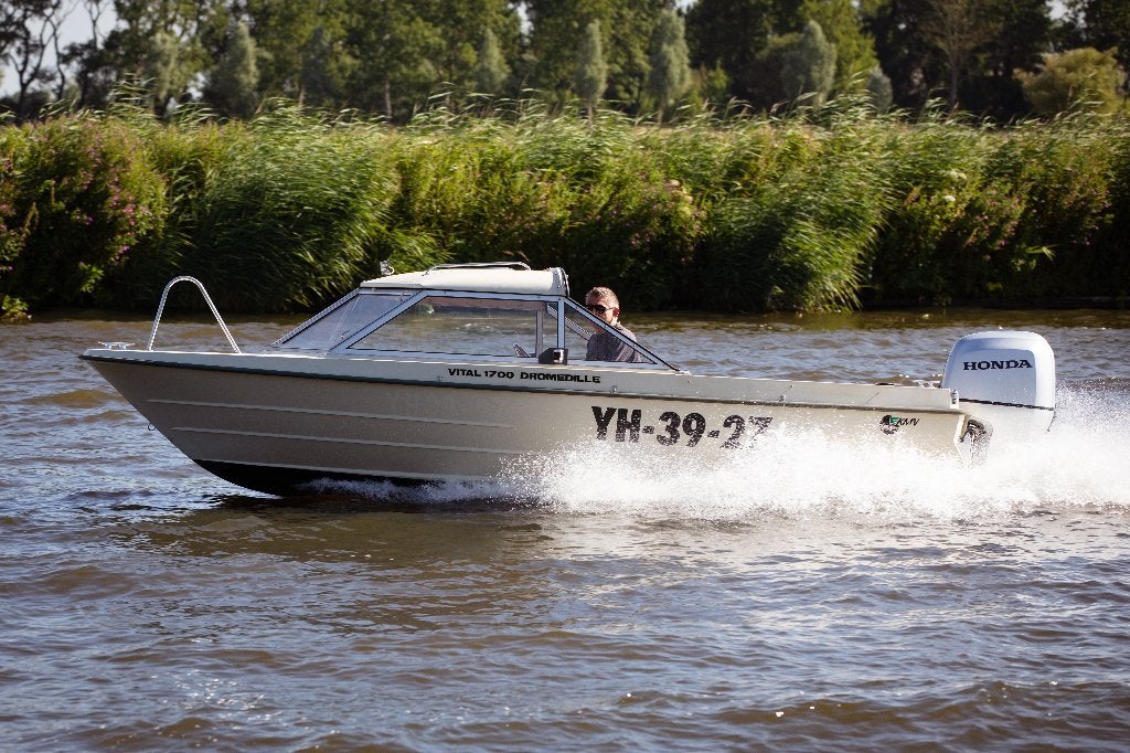 KMV WITH Vital 1700 Dromedille met 80 pk Honda, 4-takt+Pega, Watersport en Boten, Ophalen, Overige merken, Kunststof, Gebruikt