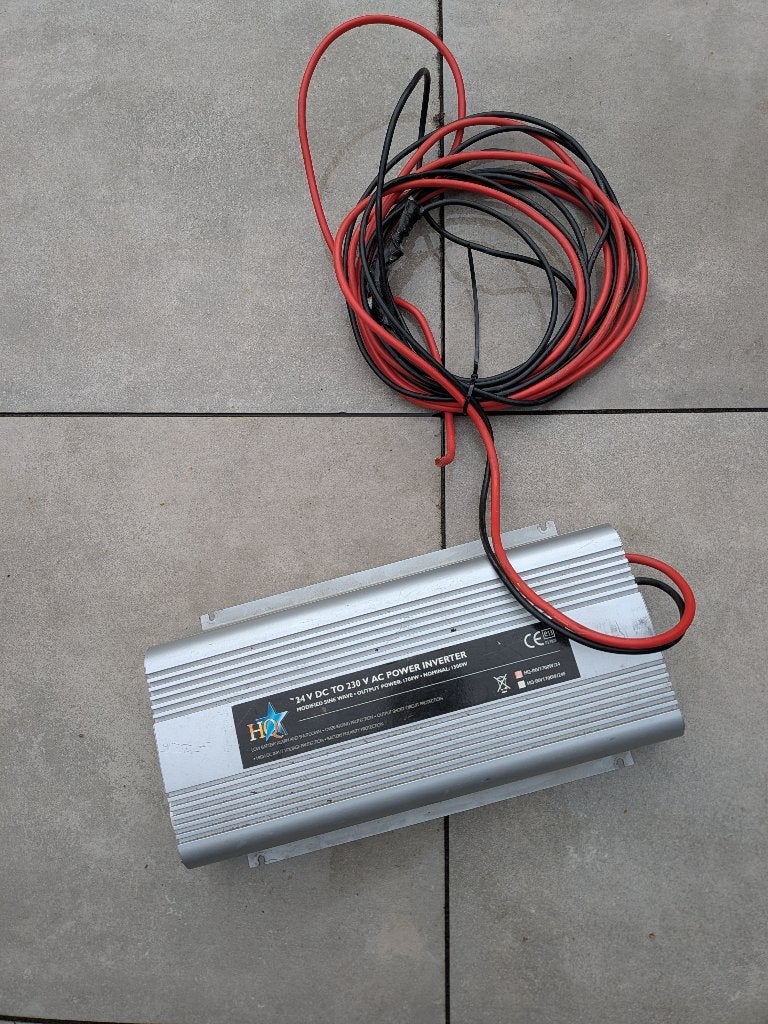 HQ Omvormer 24V DC 230V AC - 1700W/1500W, Ophalen, Gebruikt, Omvormer