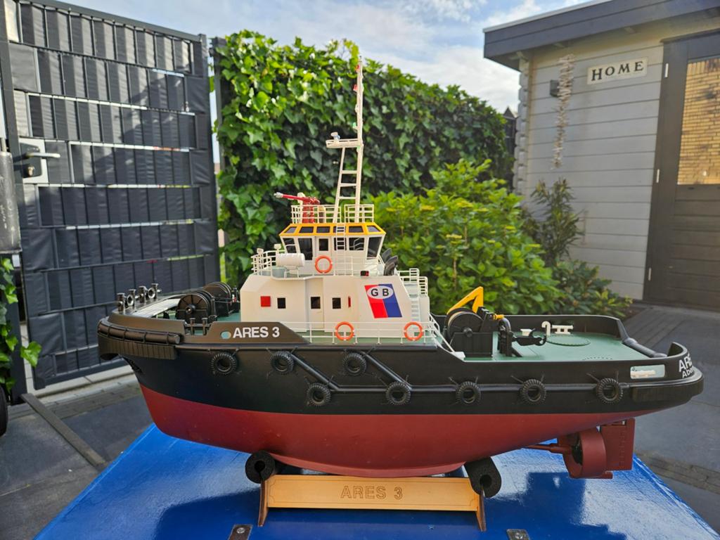 RC Sleepboot ARES 3 met afstandsbediening en kist, Ophalen, Zo goed als nieuw