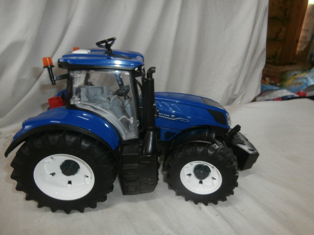 Bruder New Holland T7.315 Trekker met Afneembare Banden, Ophalen, Zo goed als nieuw