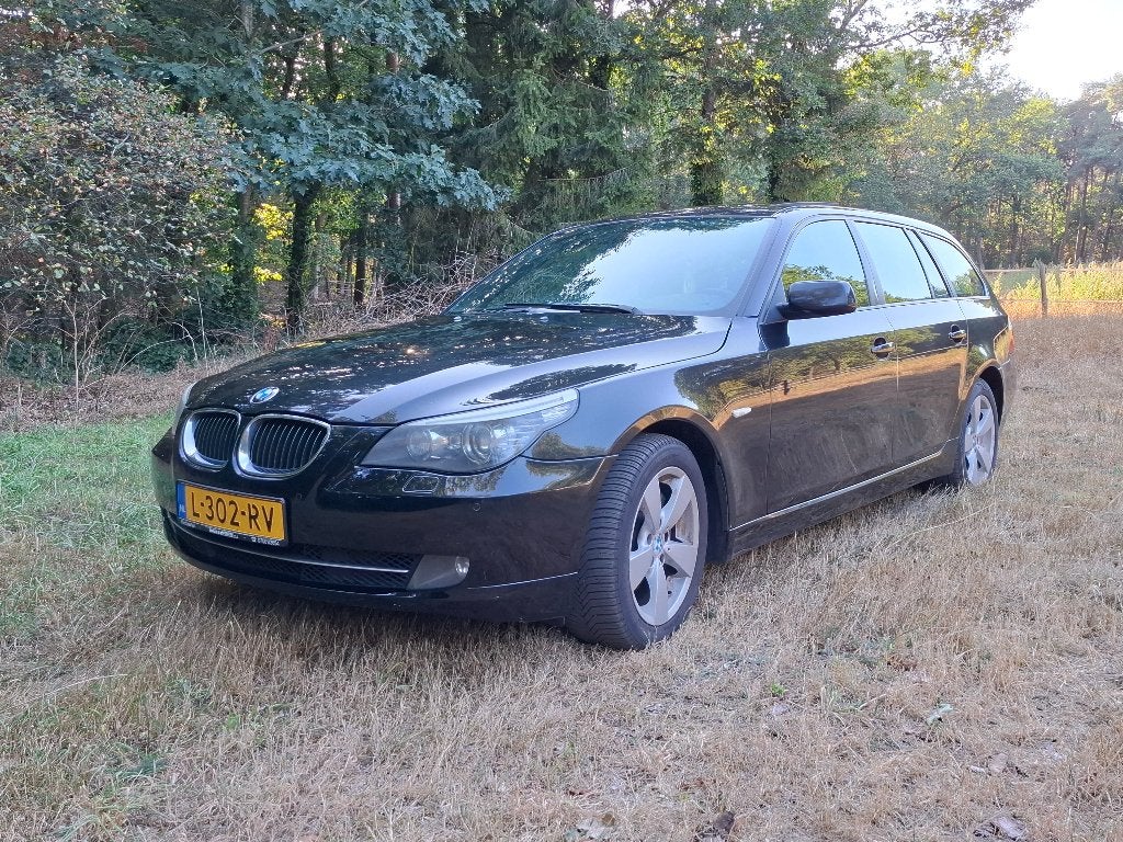 BMW 5-Serie 3.0 XI 530 Touring 2008 Zwart, Zwart, 1700 kg, 2000 kg, Leder