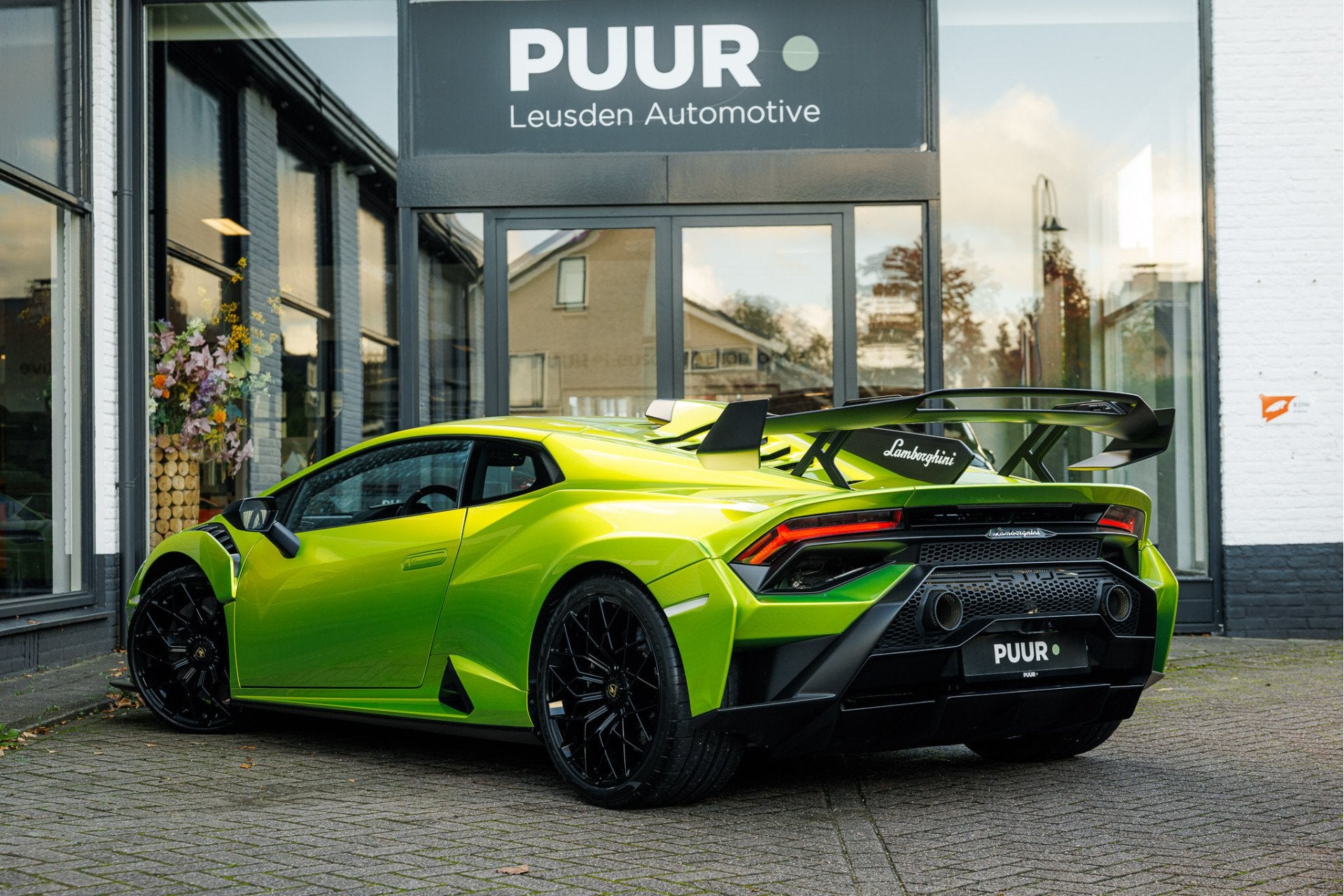Lamborghini Huracan STO 5.2 V10 'Selezione Lamborghini Warra, Auto's, Automaat, Achterwielaandrijving, Gebruikt, Zwart