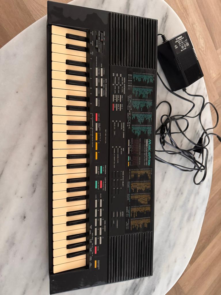 Yamaha PortaSound PSS-480 Music Station Keyboard, Ophalen, 61 toetsen, Gebruikt, Midi-aansluiting