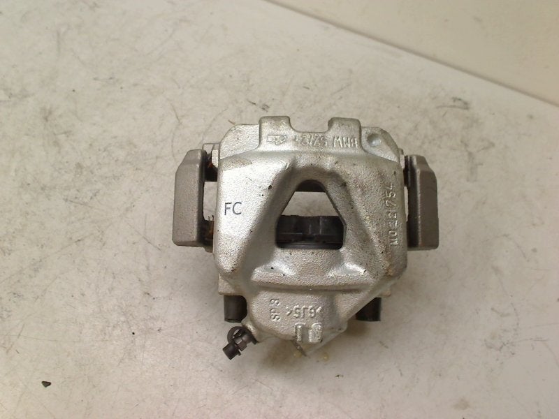 Remklauw Rechts Voor 1km oud nieuw BMW 3 serie (E90) 2010, Gebruikt, Petuelring 130, München 80809, , Duitsland, BMW, Bayerische Motoren Werke AG