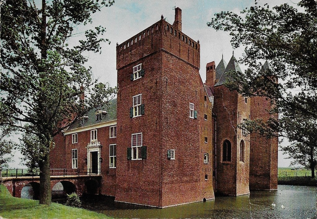 Ch127 gelopen ansichtkaart heemskerk jeugdherberg assumburg, Ophalen of Verzenden, 1980 tot heden, Gelopen