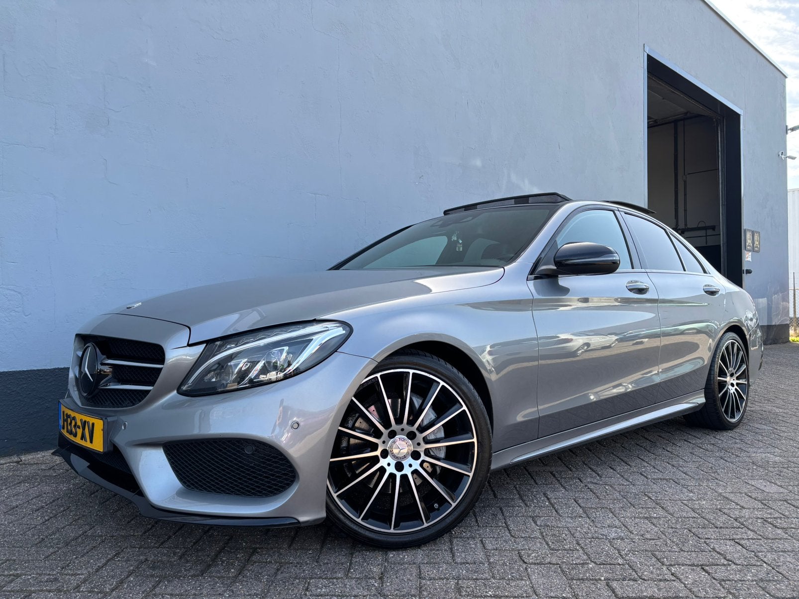 Mercedes-Benz C-Klasse 200 Prestige AMG | Pano | VOL OPTIES, Automaat, 1800 kg, Zwart, 4 cilinders