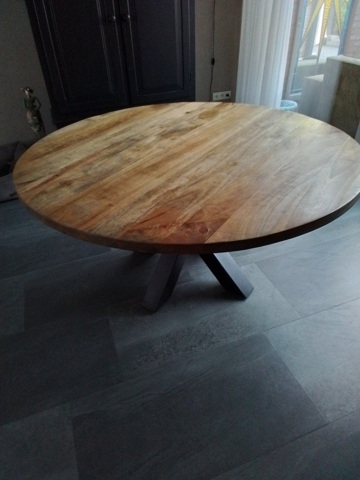 Ronde eettafel mangohout met spinpoot, Huis en Inrichting, Gebruikt, 100 tot 150 cm, 150 tot 200 cm, Rond