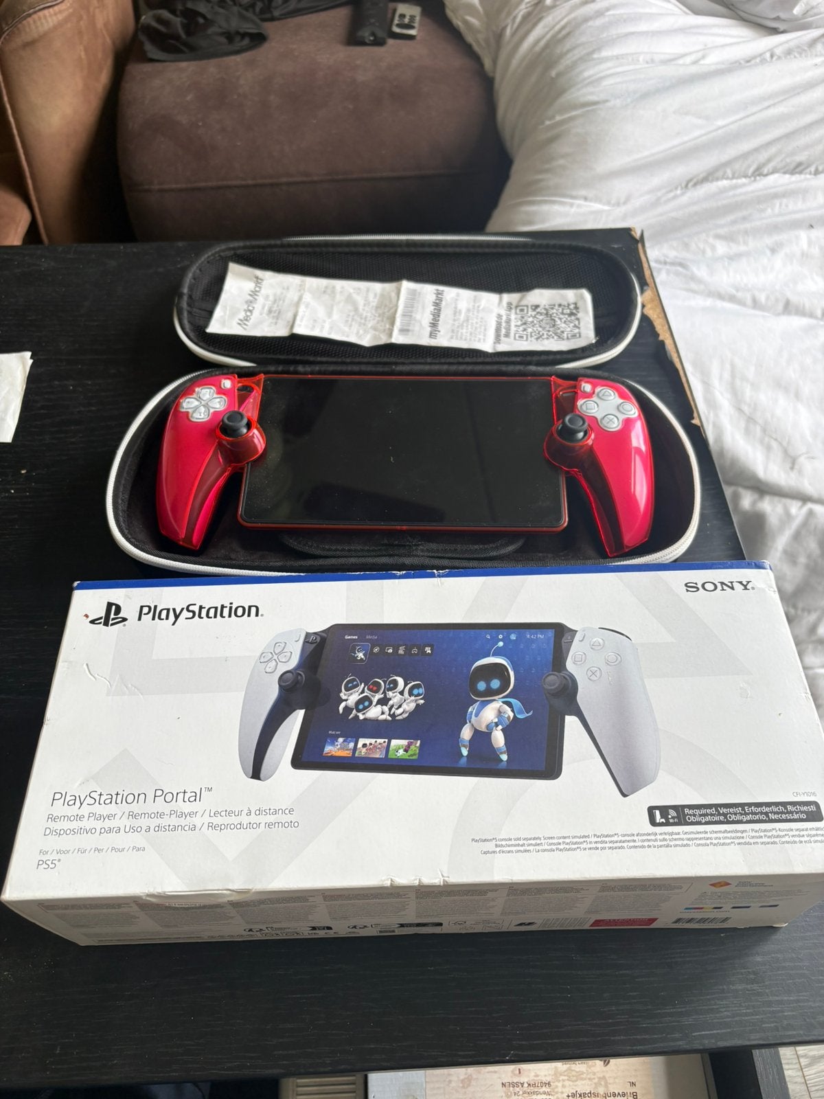 PlayStation Portal Remote Player met hoes en bon, 1 speler, Ophalen of Verzenden, Zo goed als nieuw, Eén computer