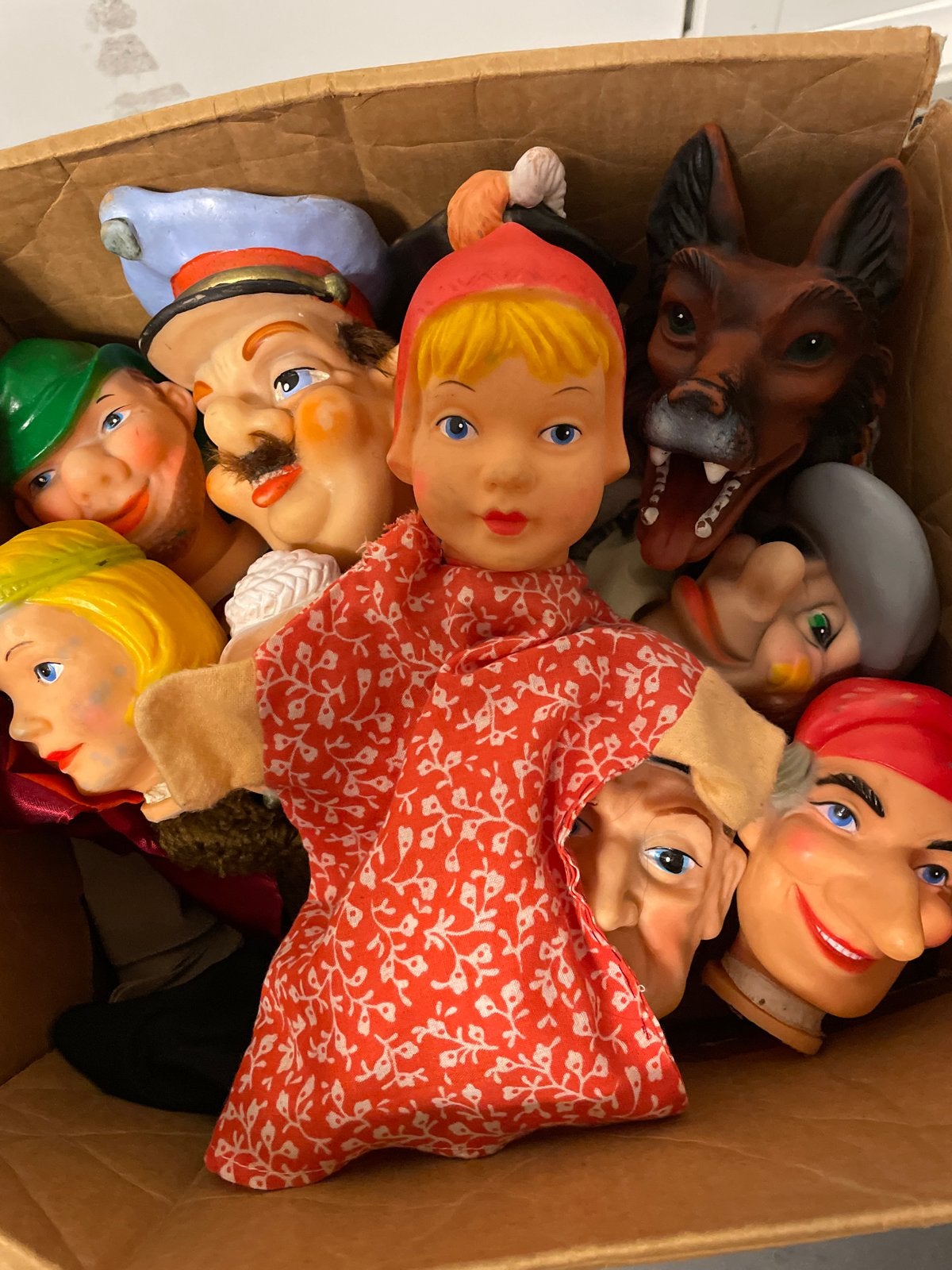 Vintage handpoppen set - Roodkapje en meer, Kinderen en Baby's, Speelgoed | Poppen, Ophalen of Verzenden, Gebruikt, Overige typen