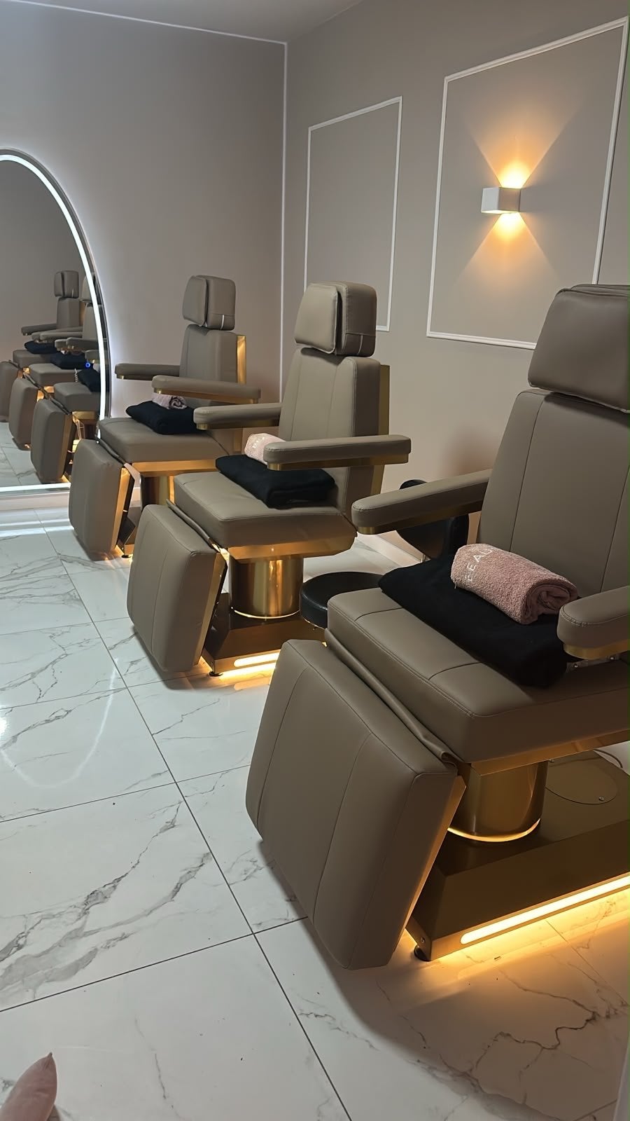 Luxe Behandelstoel voor Salon/Kliniek, Ophalen, Nieuw, Overige kleuren