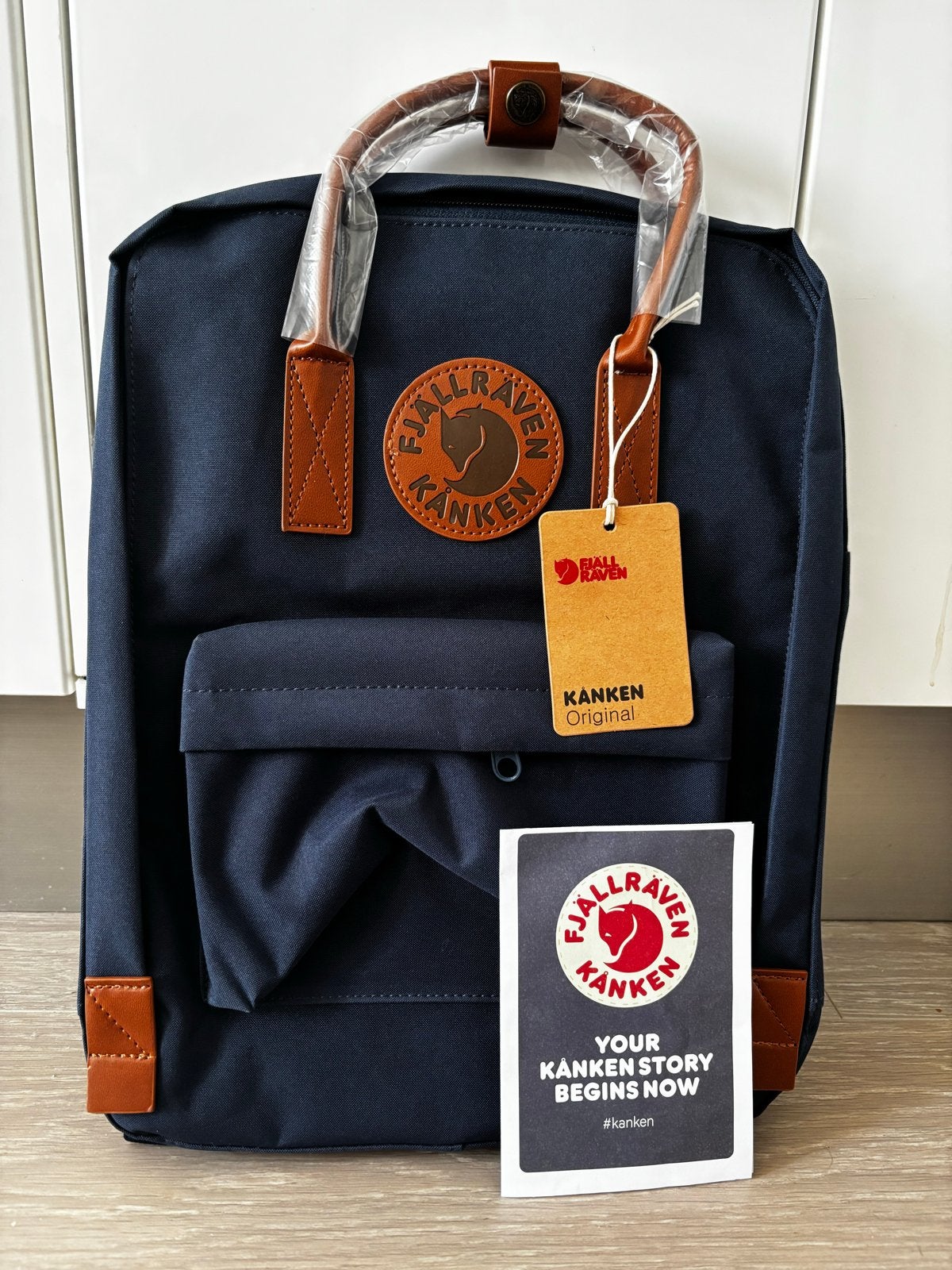 Nieuwe Fjällräven Kanken Rugzak - Donkerblauw, Overige merken, 25 tot 40 cm, Nieuw, Ophalen of Verzenden