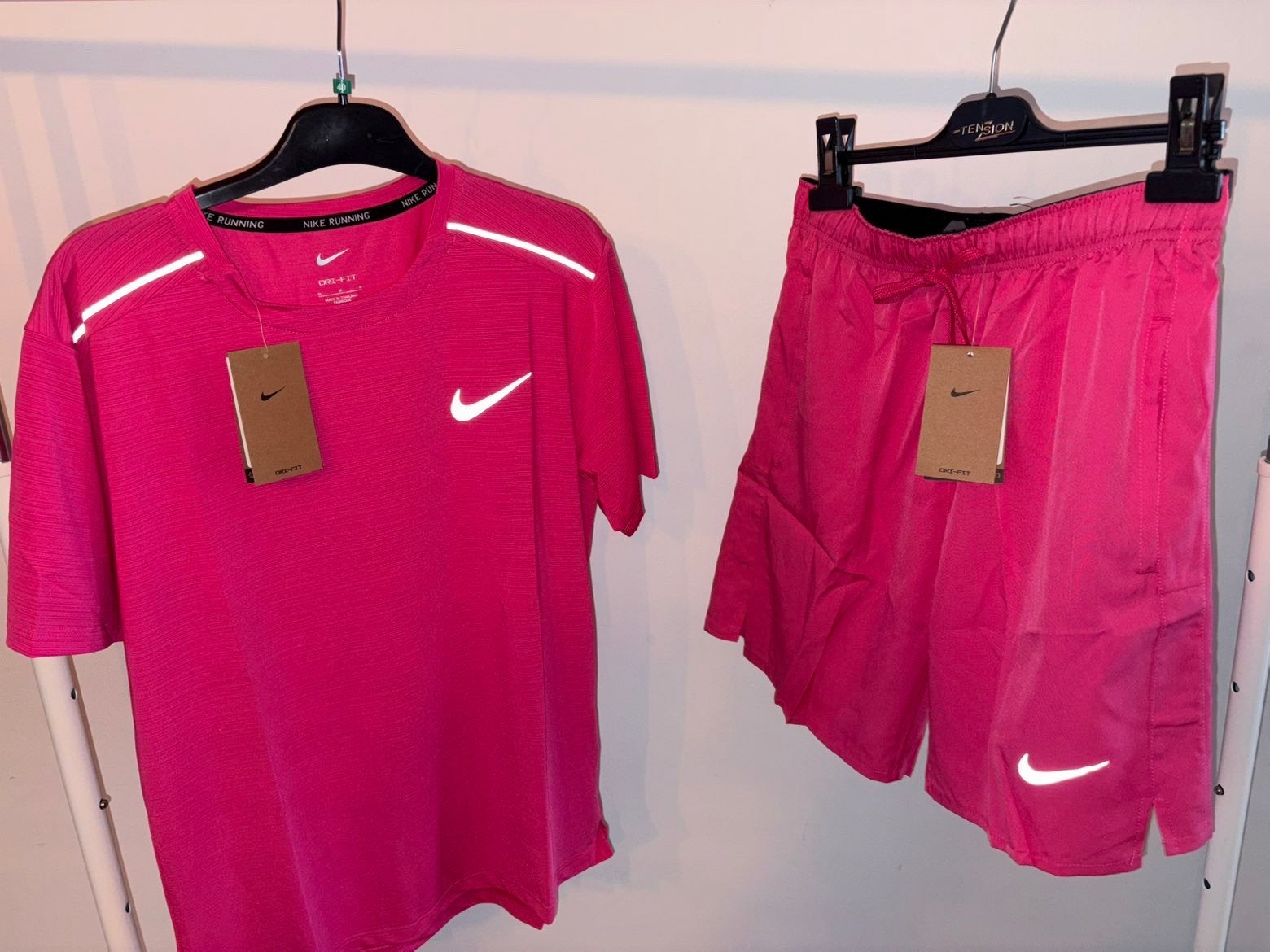 Nike miller setje, Kleding | Dames, Sportkleding, Ophalen of Verzenden, Zo goed als nieuw