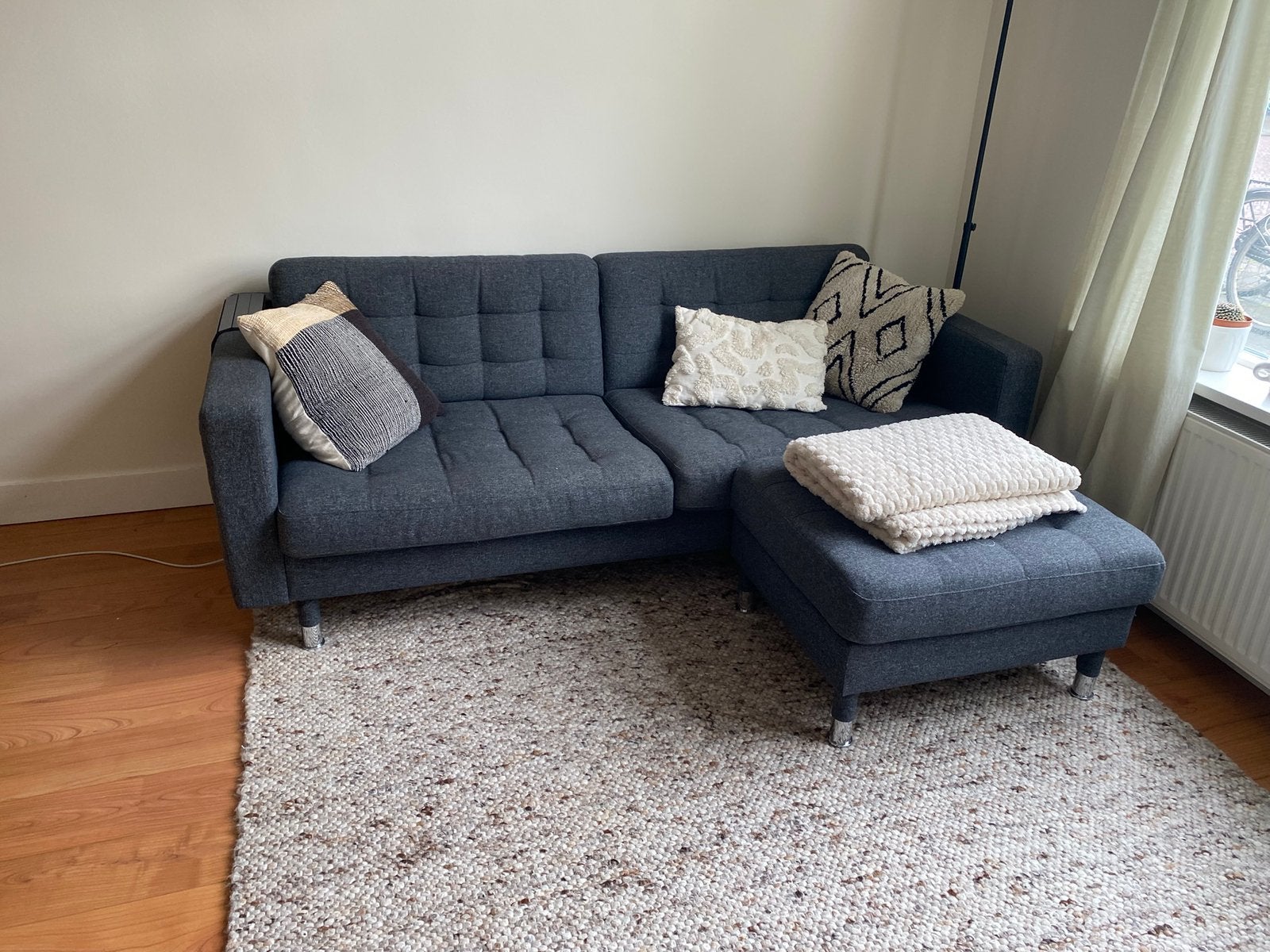 Grijze bank + hocker Ikea Landskrona, Huis en Inrichting, Ophalen, Gebruikt, Stof, Modern/Scandinavisch