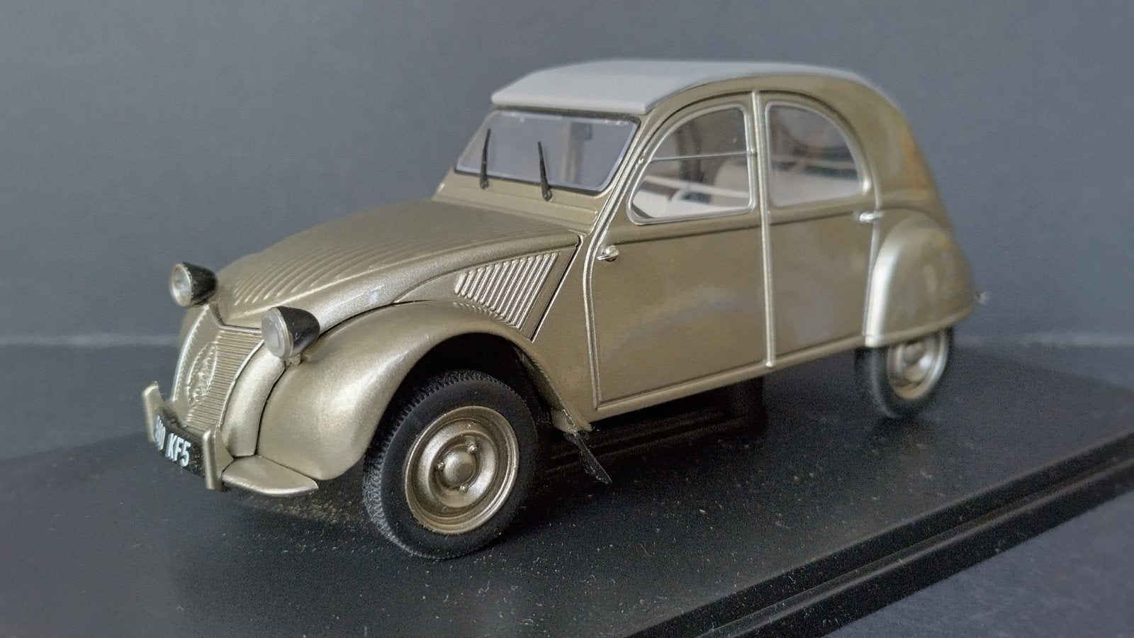 Citroen 2cv a 1:24 Atlas Collections Pol, Hobby en Vrije tijd, Modelauto's | 1:24, Overige merken, Auto, Verzenden, Nieuw