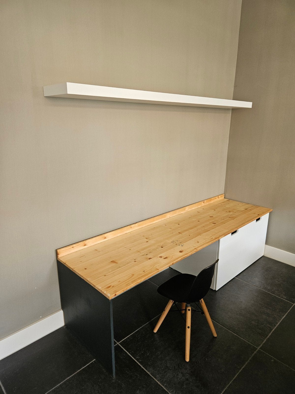 Kinder Speelhoek: Bureau, Lade, Plank & Stoeltje, Ophalen, Gebruikt, Tafel(s) en Stoel(en)