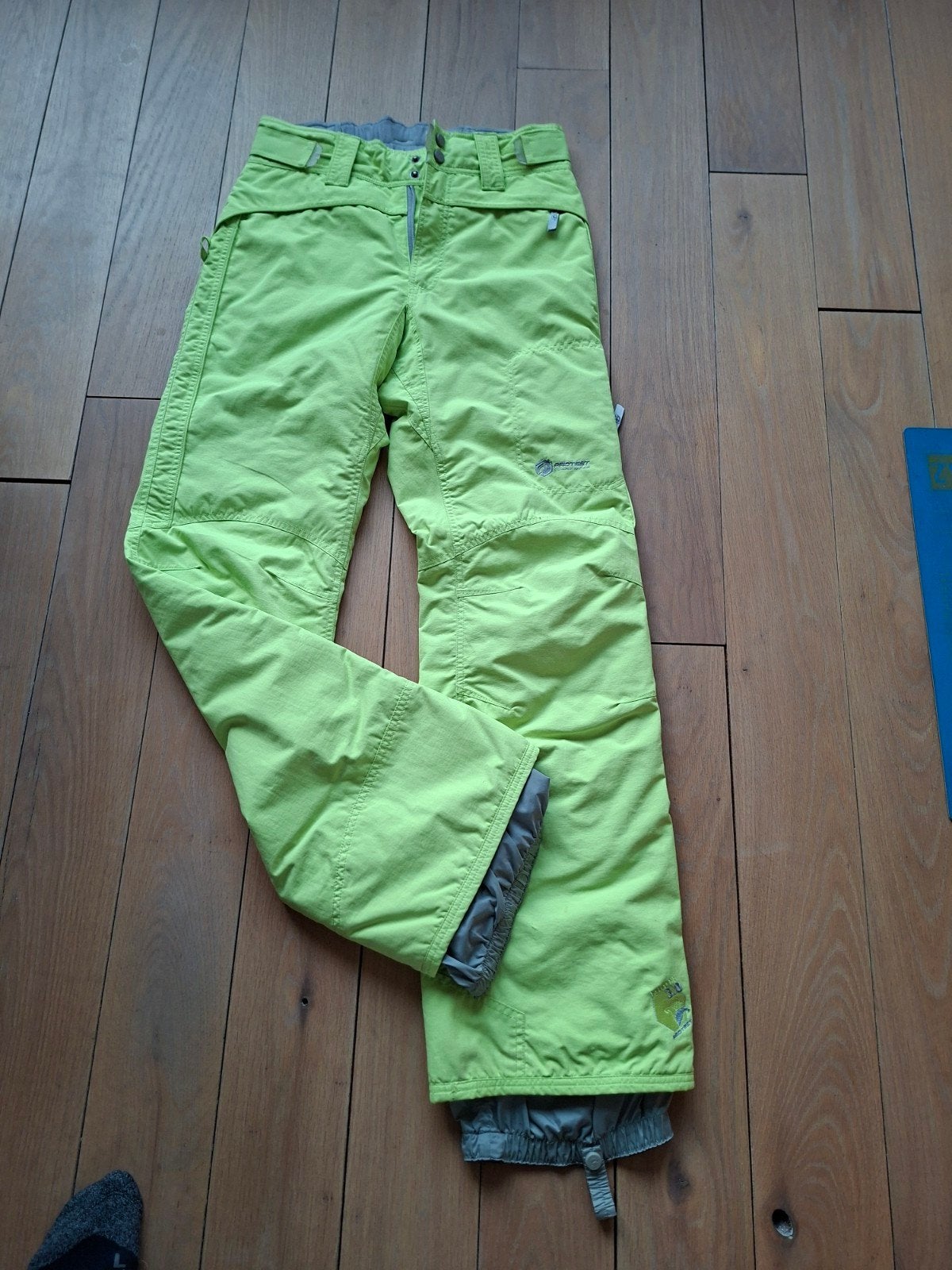 skibroek, Kleding | Dames, Maat 42/44 (L), Zo goed als nieuw, Protest, Ophalen