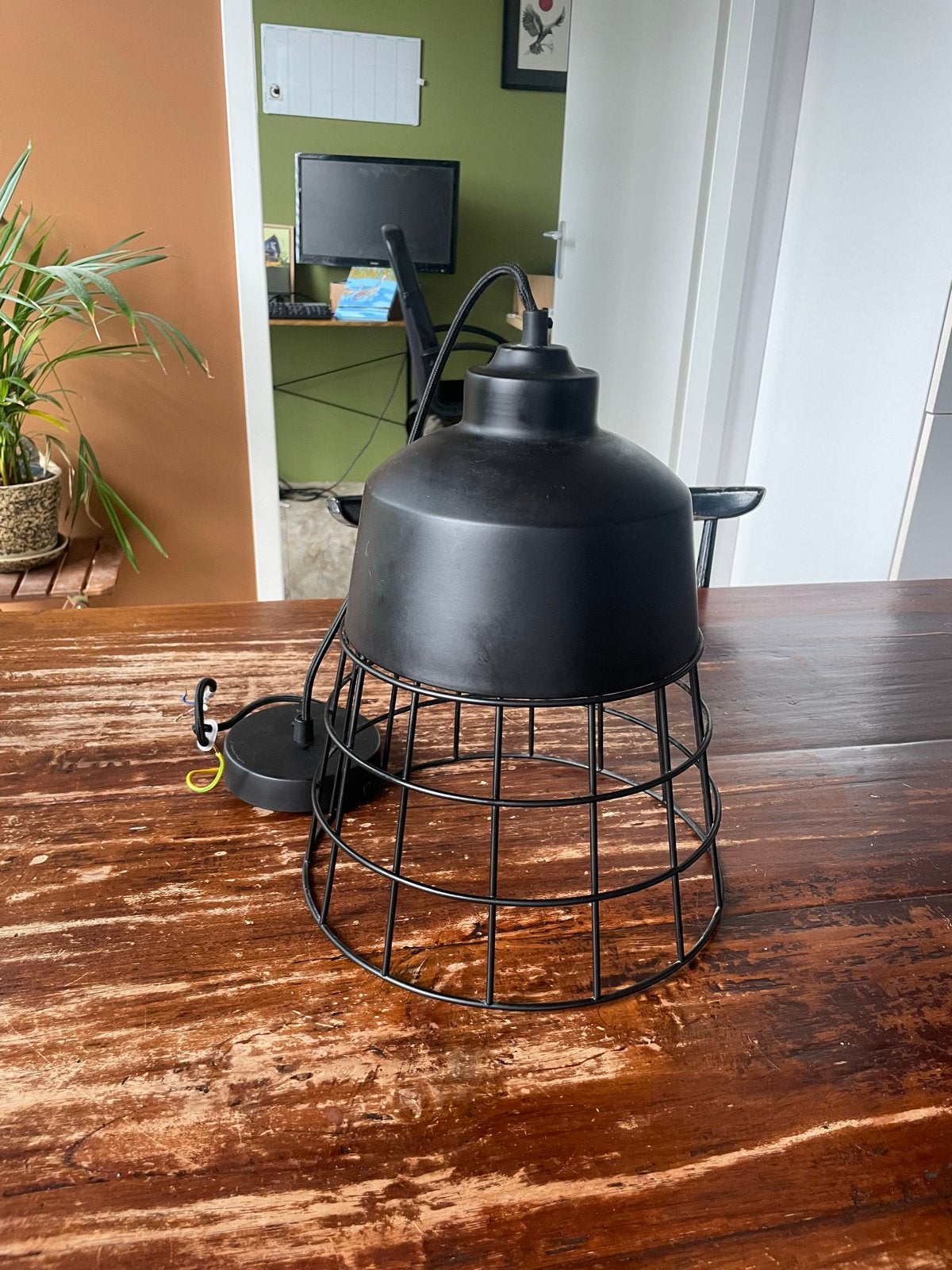 Zwarte industriële hanglamp met kooi, Huis en Inrichting, Lampen | Overige, Overige merken, Gebruikt, Zwart, Industrieel