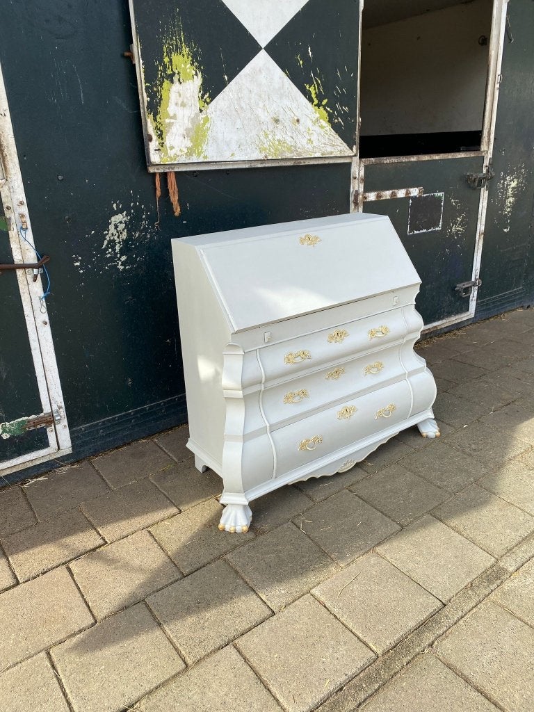 Antiek Buikkast/Bureau in de kleur Wunderfull White, Ophalen