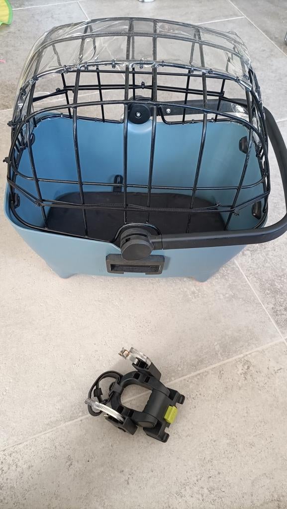 Basil Buddy fietsmand voor hond kat, Ophalen