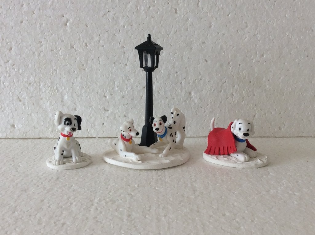 Disney 101 dalmatiërs - 3 verschillende beeldjes - kerstdorp, Verzamelen, Disney, Ophalen of Verzenden, Overige figuren, Zo goed als nieuw