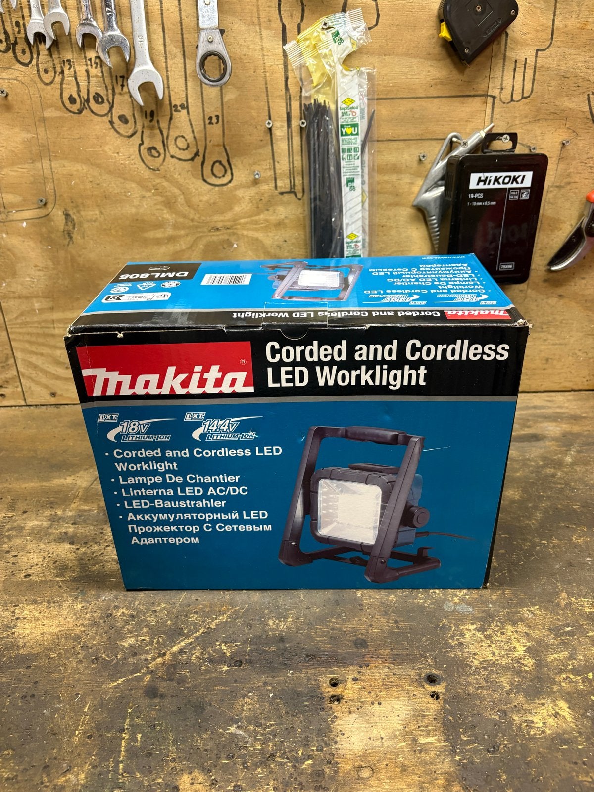 Nieuwe Makita DML805 LED Bouwlamp - Snoer en Accu, Ophalen of Verzenden, Nieuw, Minder dan 50 watt, Lamp