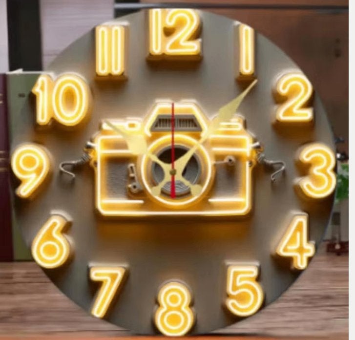 Ronde wandklok van hout Gele Camera (25cm), Huis en Inrichting, Ophalen of Verzenden, Nieuw, Wandklok