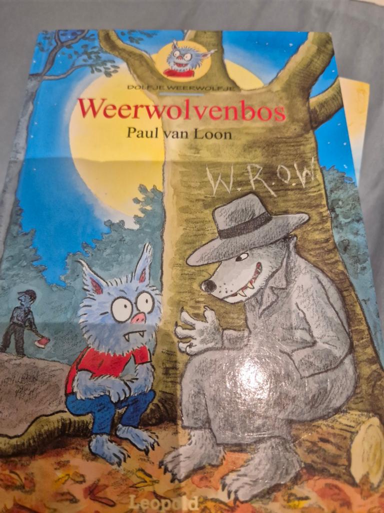 Dolfje Weerwolfje: Weerwolvenbos - Paul van Loon, Ophalen of Verzenden, Gelezen, Paul van Loon, Fictie algemeen